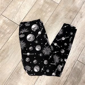 Tc2 space themed lularoe leggings